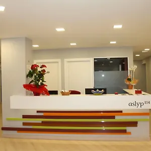 Aslyp 114 Guest house Barcelona