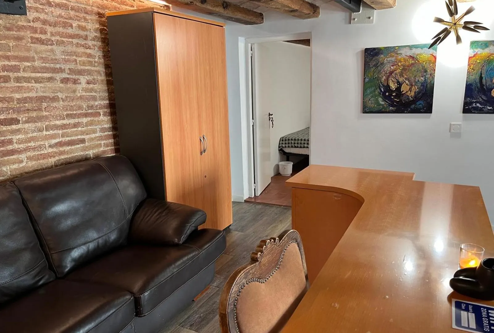 Habitacion Para Grupos Hasta 8 En Plena Rambla De Cataluna Barcelona Guest house